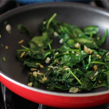 Sautéed Garlic Spinach Recipe | SideChef