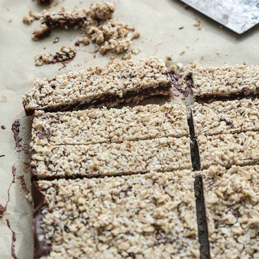 No Bake Chocolate Peanut Butter Granola Bars Recipe | SideChef