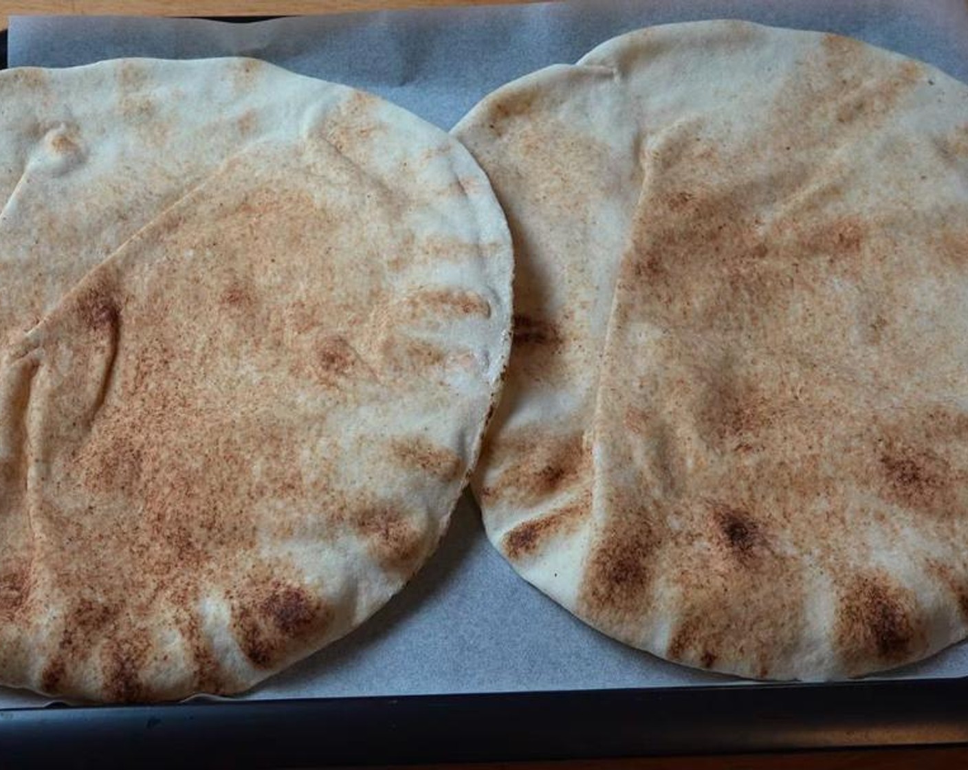 step 1 Lay out Flatbread (2) on a baking tray lined with baking paper.