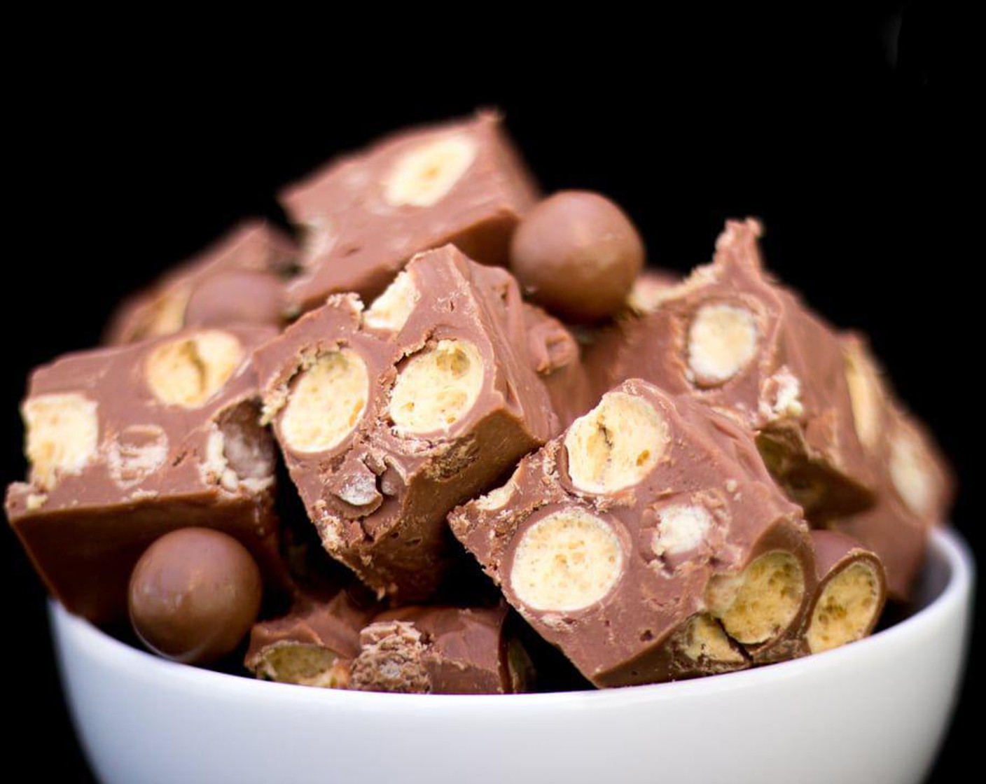 Magnificent Maltesers Microwave Fudge