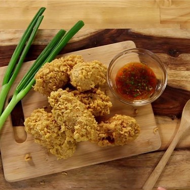 Ramen-Crusted Chicken Wings Recipe | SideChef
