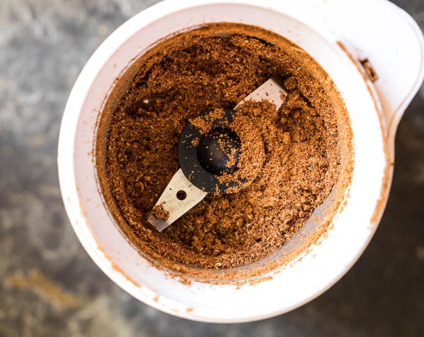 step 3 Once cooled down completely, transfer to a coffee grinder or use a mortar and pestle. Ground until it turns to fine powder. Transfer to an airtight jar and store in cool, dark place out of direct sunlight. Enjoy!