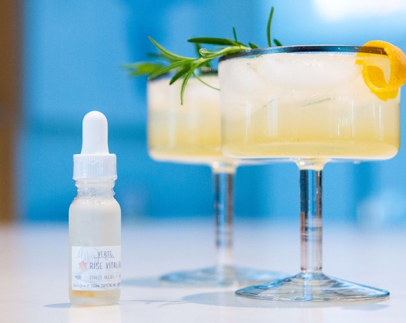 Refreshing CBD Rosemary Lemonade Spritz