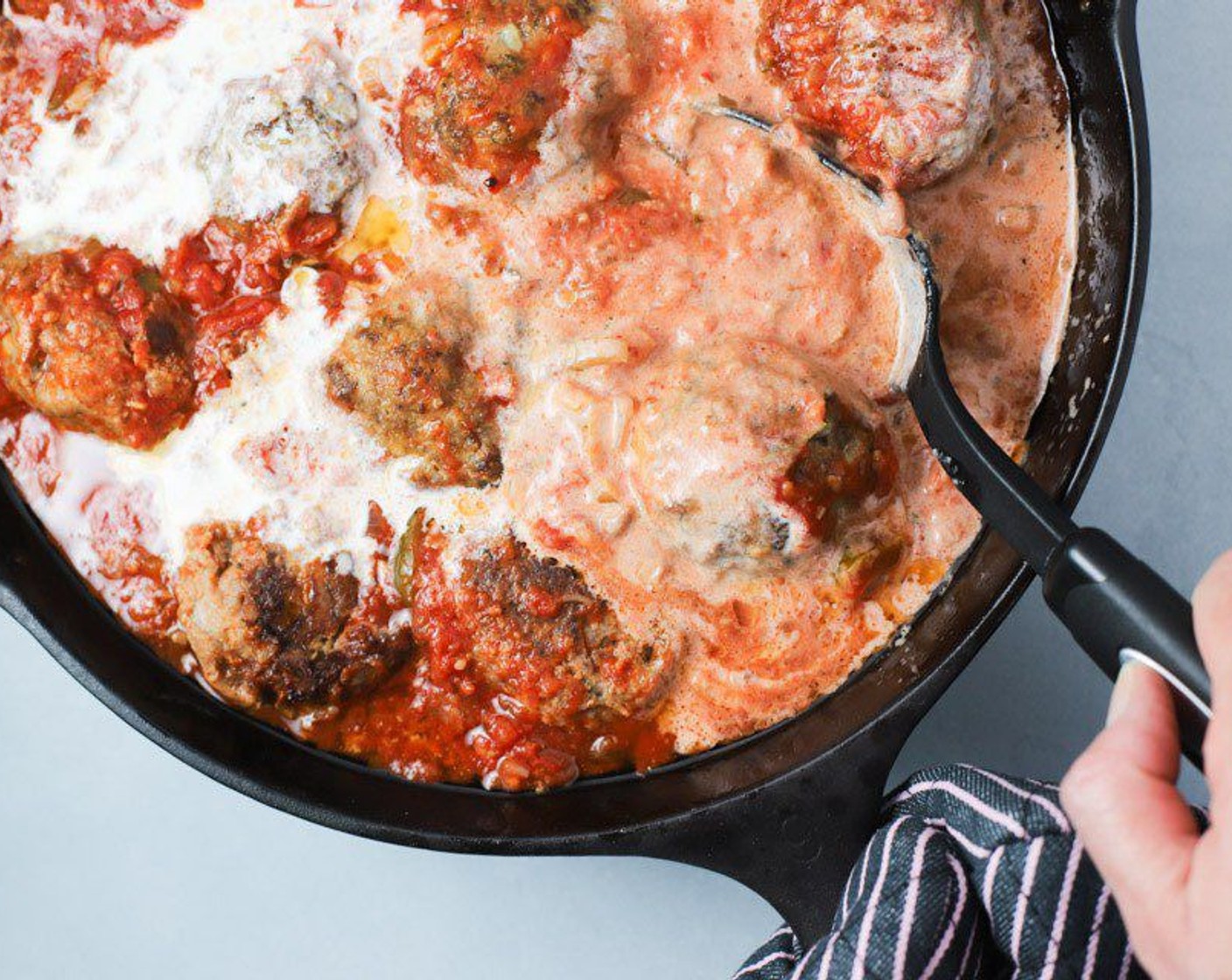 Meatballs in Tomato-Cream Sauce