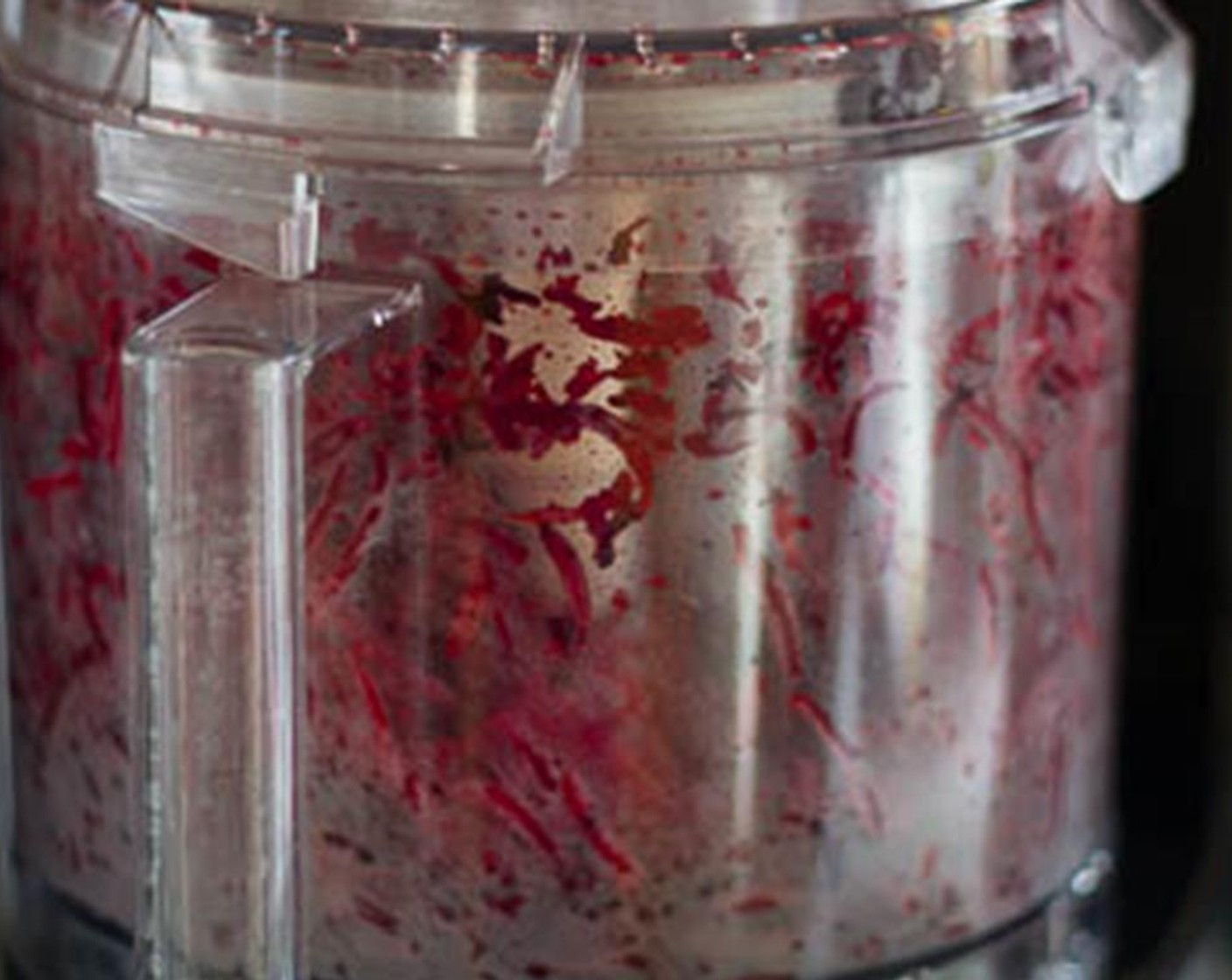 step 3 Once the beets are cooked and cooled, peel them and grate them. Mince the remaining garlic cloves.