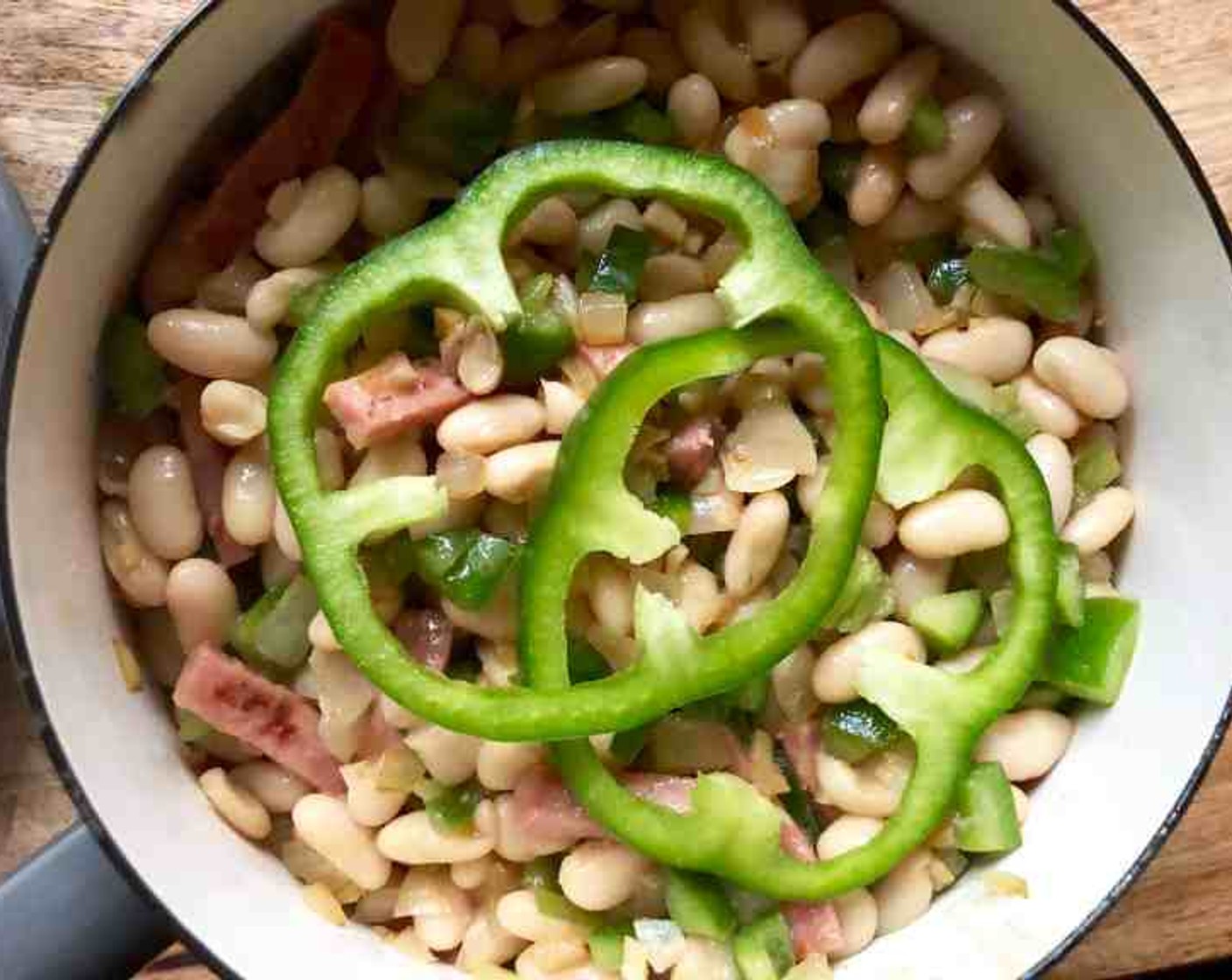 step 5 Add the reserved pepper rings for the last 2 minutes of cooking. If desired, sprinkle with Oregano Leaves (to taste).