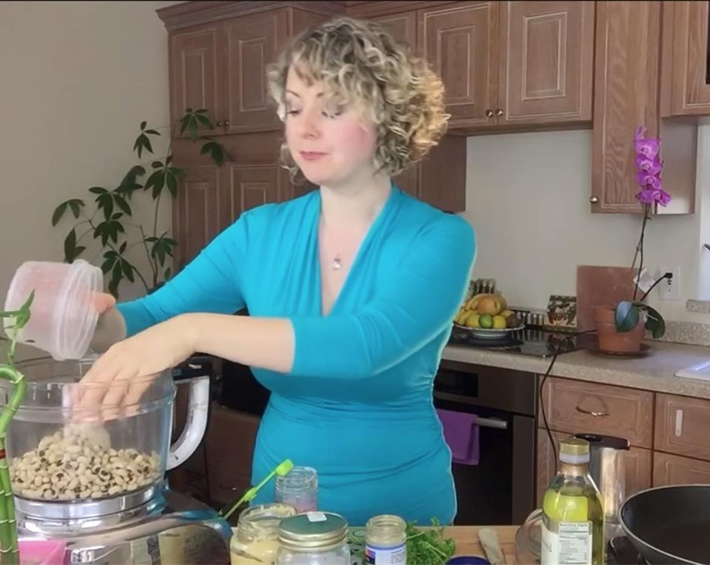 step 1 Soak the Canned Black Eyed Peas (2 cups) in just enough Water (to taste) to cover them overnight. Once black-eyed peas are soaked, add them to a food processor.