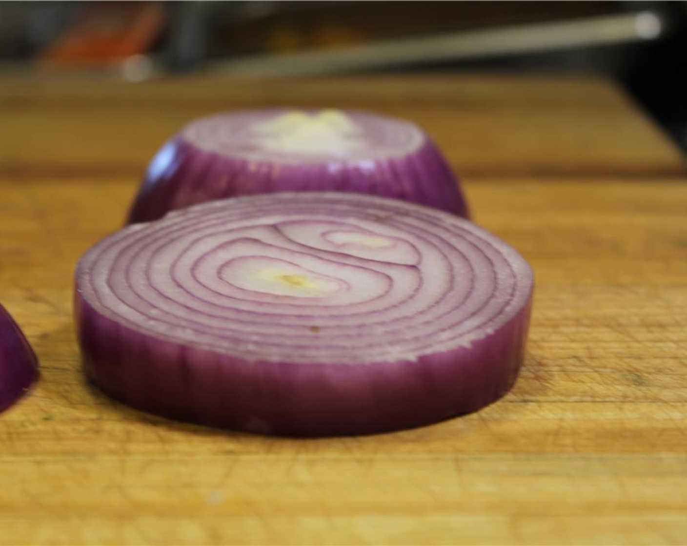 step 1 Slice the Red Onion (1) and peel the Garlic (1/2 clove).