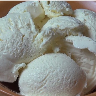 3 Ingredient Vanilla Ice Cream Recipe | SideChef