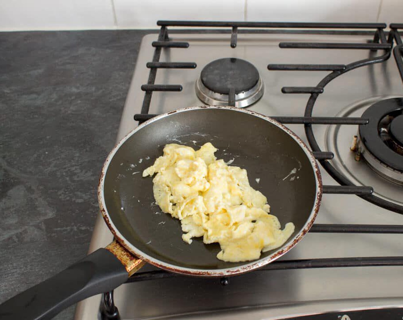 step 3 Beat the Eggland's Best Classic White Eggs (3) in a jug then pour into the hot pan. Allow to cook for 20 seconds then start mixing the egg around the pan. You’re going for a kind of scrambled egg but not quite. Mixing it around just allows all the egg to cook quicker.