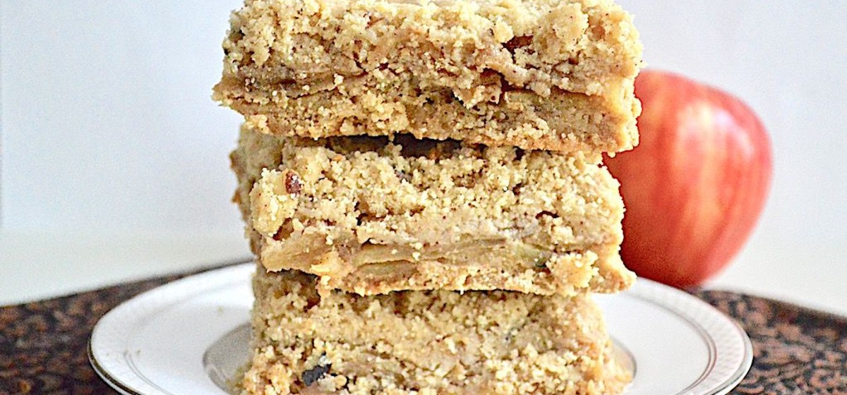 Brown Butter Apple Pie Bars Recipe | SideChef