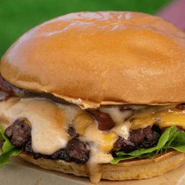 Smash Burger with Maple-Infused Bacon Recipe | SideChef