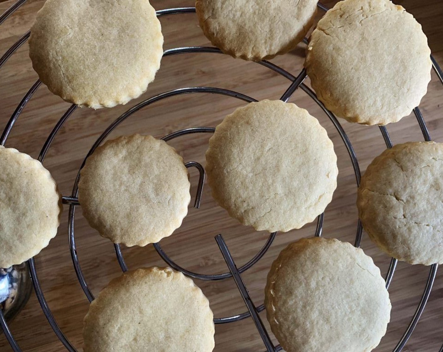 step 7 Bake the cookies for 12 minutes in the preheated oven. Remove from the oven and let them cool down on a wire rack.