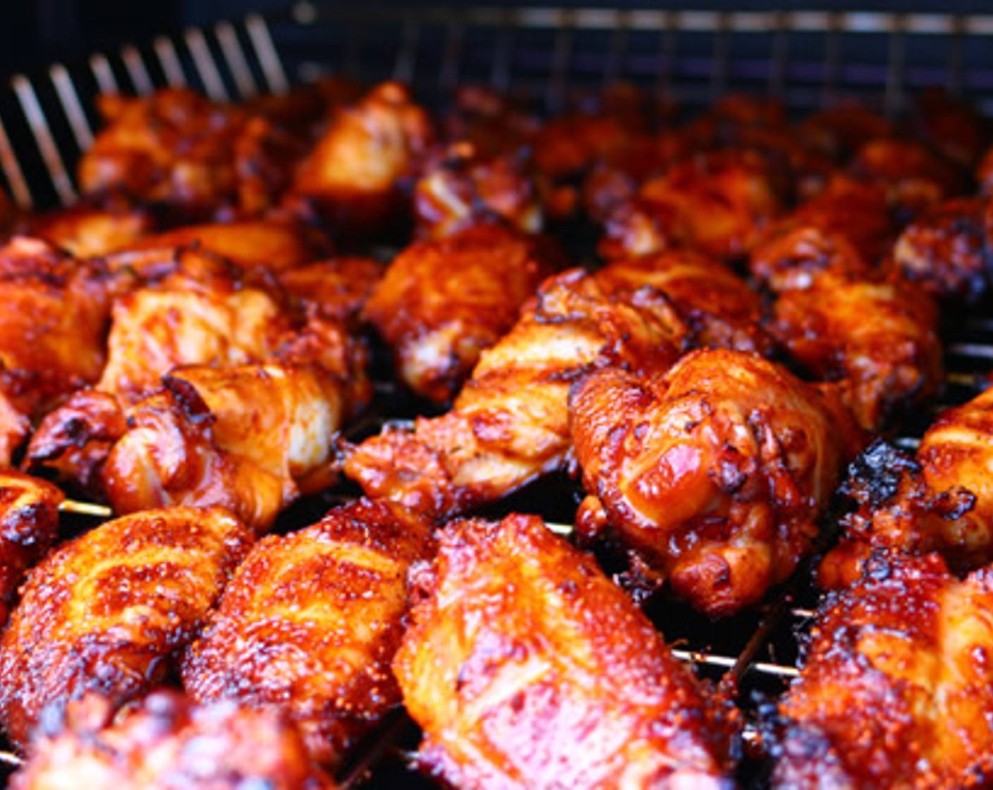 step 7 Place the wings on the smoker and cook until internal temperature reaches a minimum of 165 degrees F (73 degrees C) turning once halfway through. Total cook time should be about 1 ½ -2 hours.