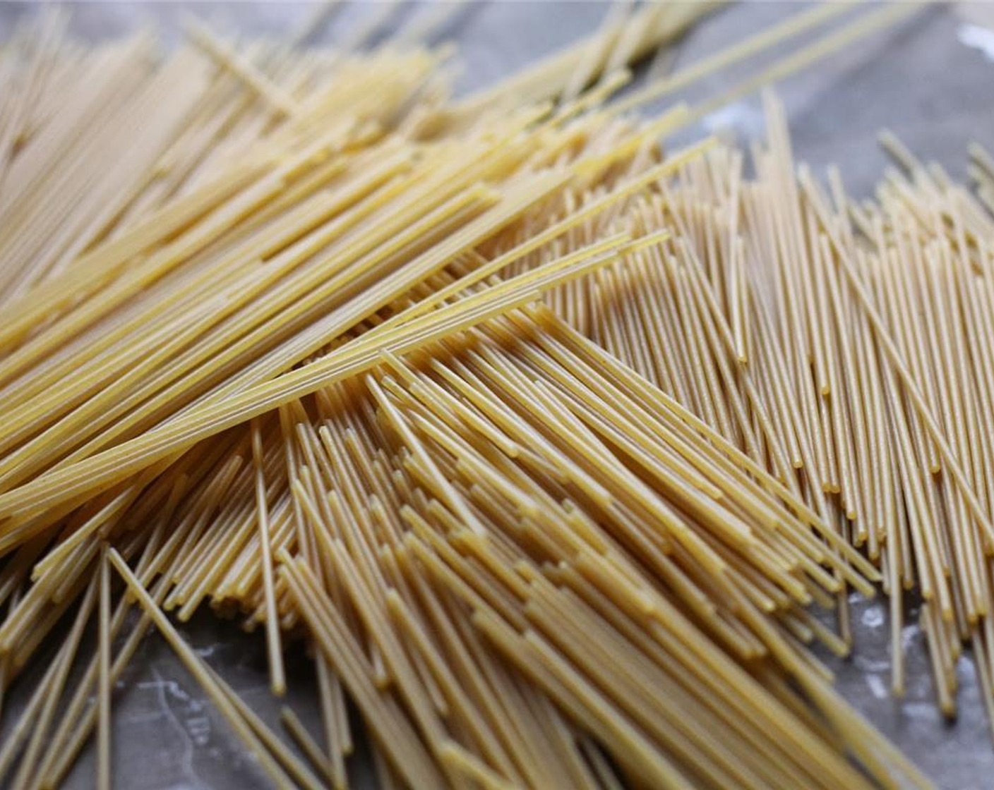 step 5 Bring your remaining chicken broth to a boil in the fresh stock pot. Break Spaghetti (1 lb) in half and add it to the pot.