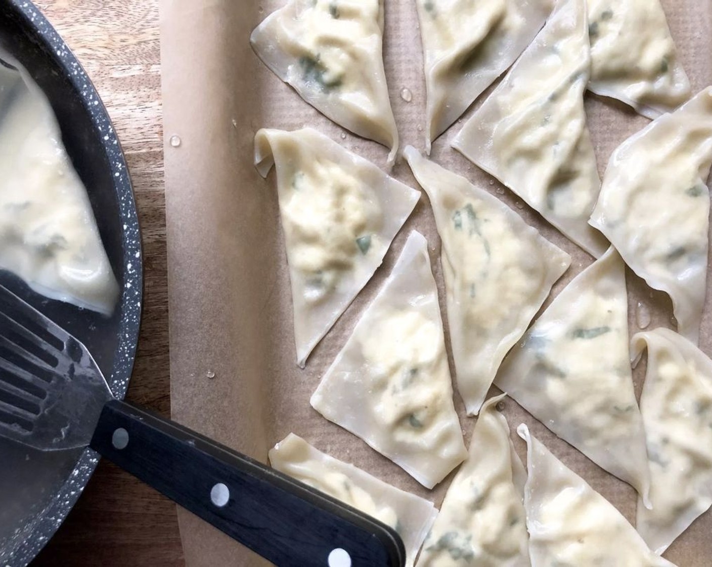 step 4 Bring a large saucepan filled with water to a boil. Carefully add the prepared ravioli to the pan. Cook for 3 minutes, stirring occasionally. Remove ravioli with a slotted spoon.