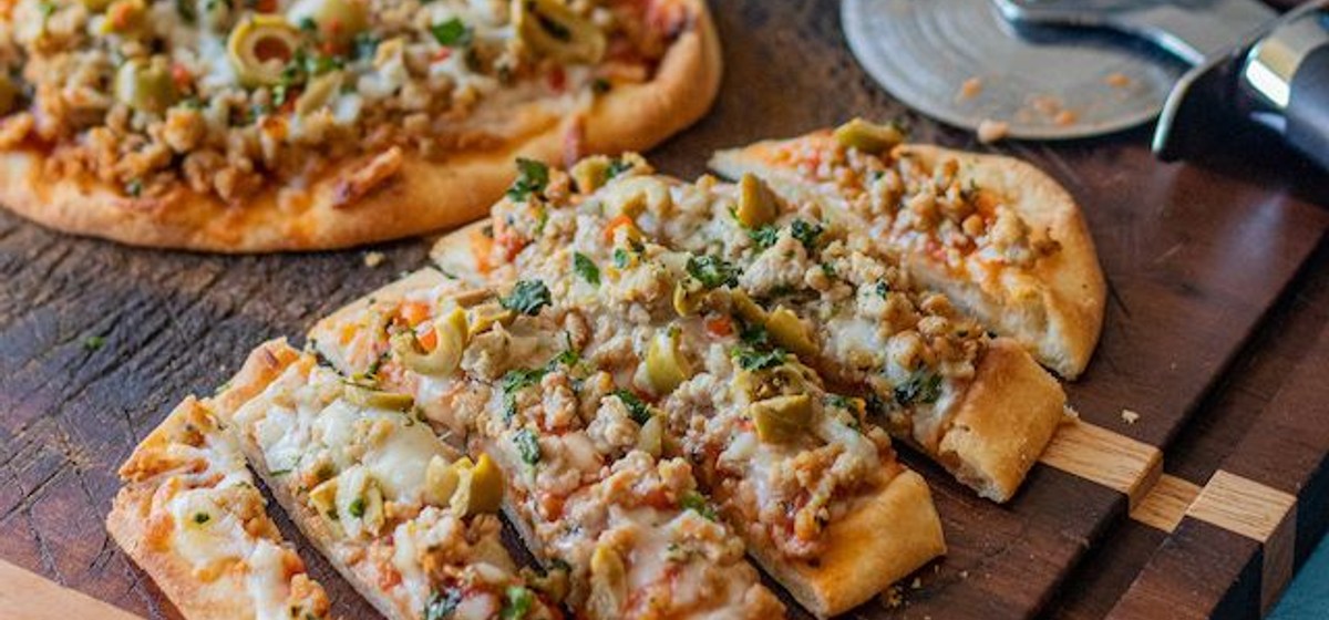 Latin-Style Naan Pork Pizza Recipe | SideChef