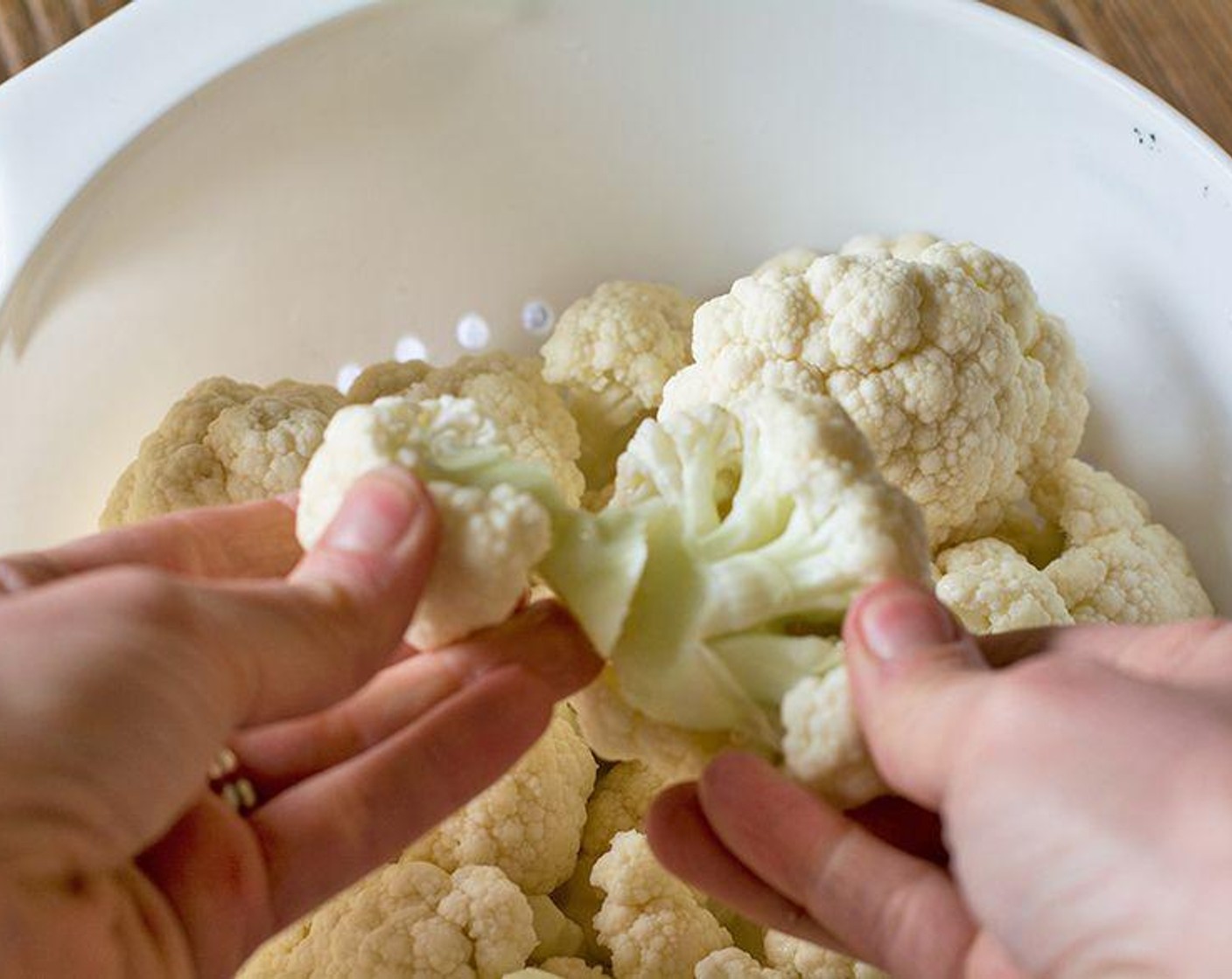 step 2 Add Cauliflower Florets (4 cups) in a large pot and cover with water. Bring to a low boil. Once boiling, cook for 5-6 minutes until tender. Drain water and set aside.