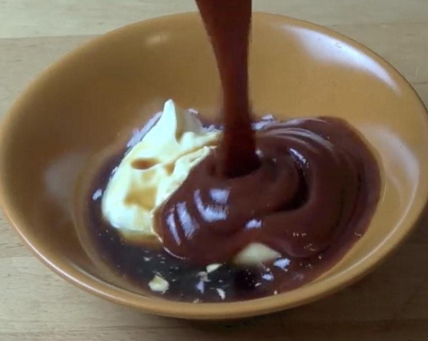 step 1 Add Mayonnaise (4 Tbsp), 1 Tbsp of Lemon Juice (1), Worcestershire Sauce (1 Tbsp), and Ketchup (4 Tbsp) into a mixing bowl.