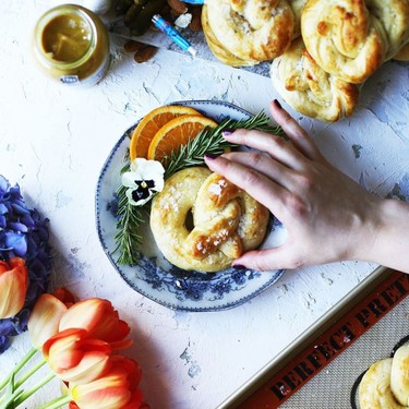 Rosemary, Orange, and Goat Cheese-Stuffed Soft Pretzels Recipe | SideChef