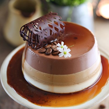 Ombre Coffee Chocolate Panna Cotta Recipe | SideChef