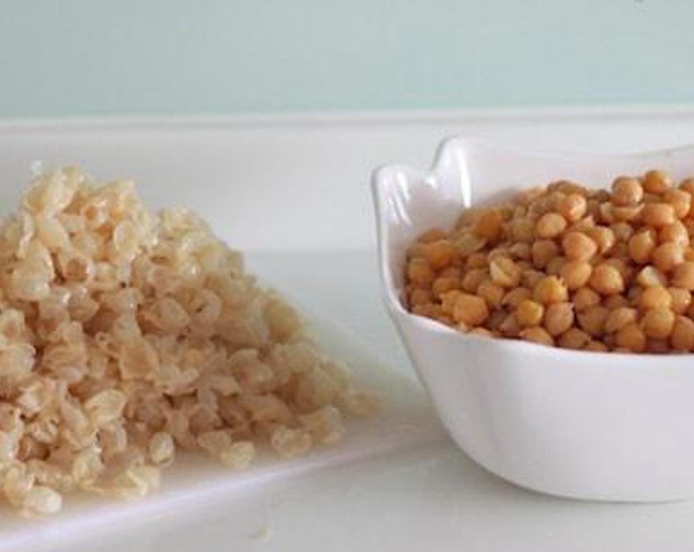 step 3 Rinse and drain the chickpeas, then remove the husks.