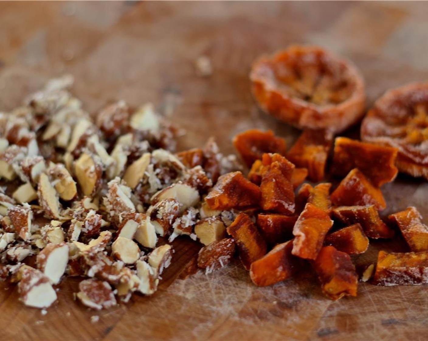 step 3 Chop the Coconut Almonds (to taste) and Dried Persimmons (to taste).