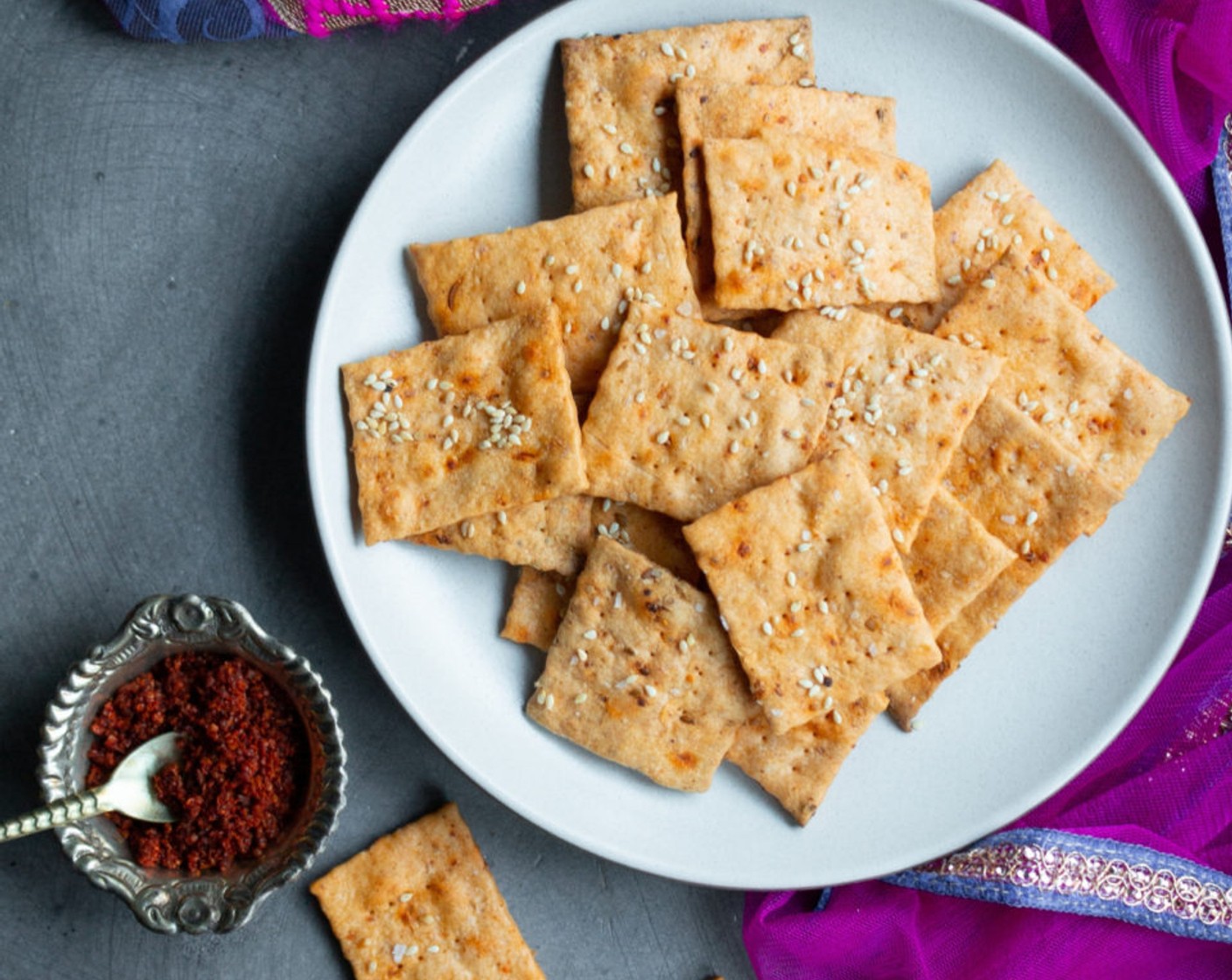 step 6 Bake for 8-10 minutes or until the edges just start to brown a little. Cool the crackers on the baking sheet. Store in an airtight container for up to 3 weeks.