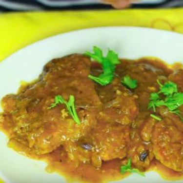 How To Make Smothered Pork Chops Recipe | SideChef