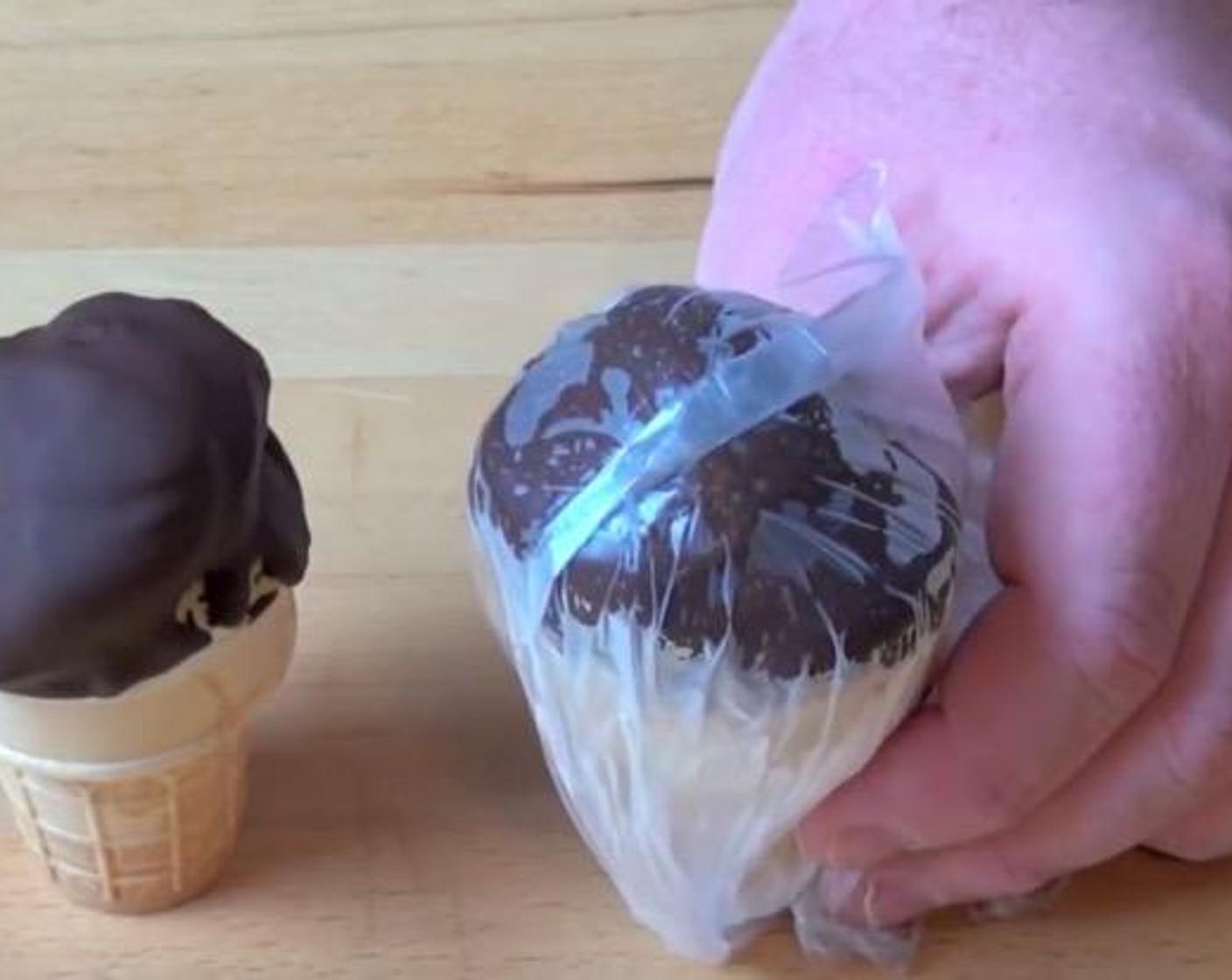 step 4 When the chocolate is set, put the ice cream in a plastic bag and seal it up with a twist tie. Serve and enjoy!
