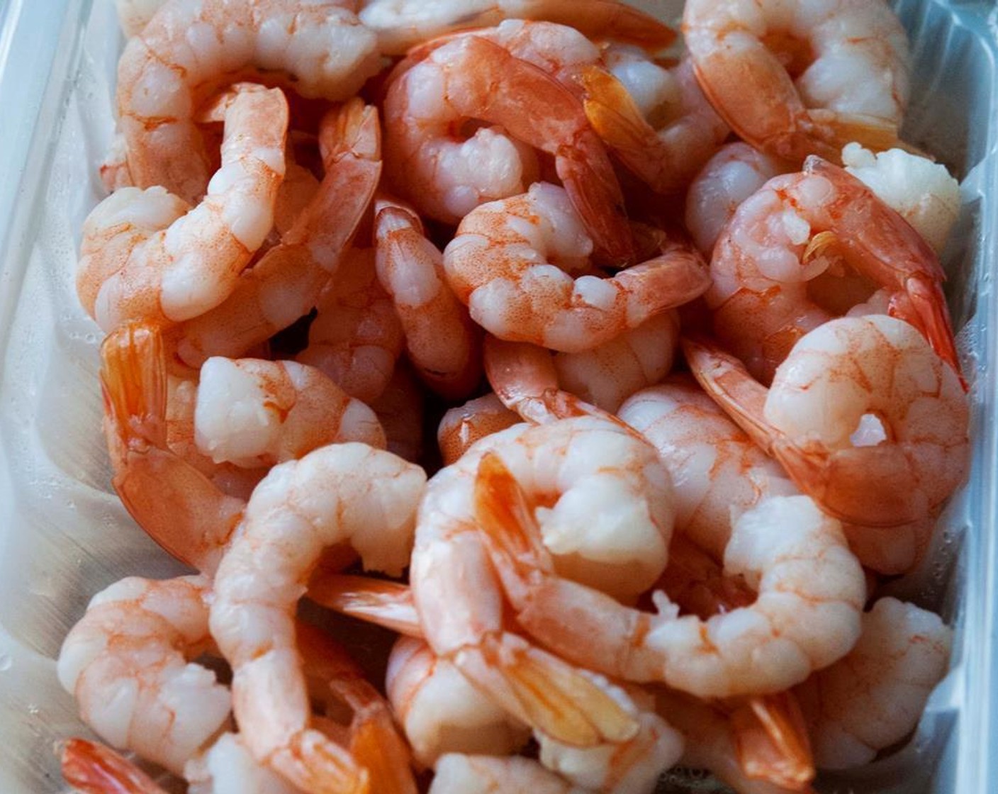 step 1 Grab some fresh Shrimp (350 g), rinse them and pat them dry.