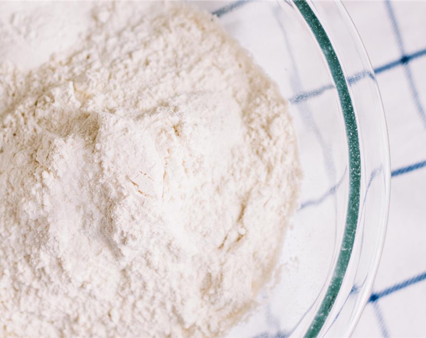 step 2 In a large bowl, whisk together All-Purpose Flour (1 1/4 cups), Almond Meal (1 1/4 cups), Baking Powder (1 Tbsp) and Salt (1/2 tsp).