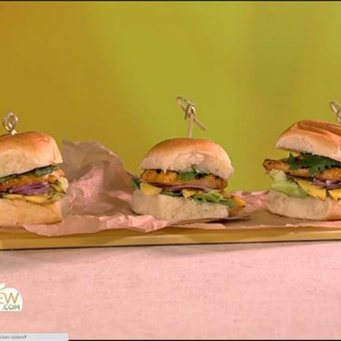 Grilled Sweet Chili Ranch Chicken Sliders Recipe | SideChef