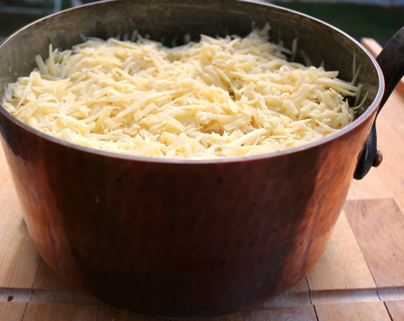 step 10 Top the bread with the grated cheese, bake or broil until the cheese is bubbly and lightly browned; this makes 12 appetizers or 4 generous main course.