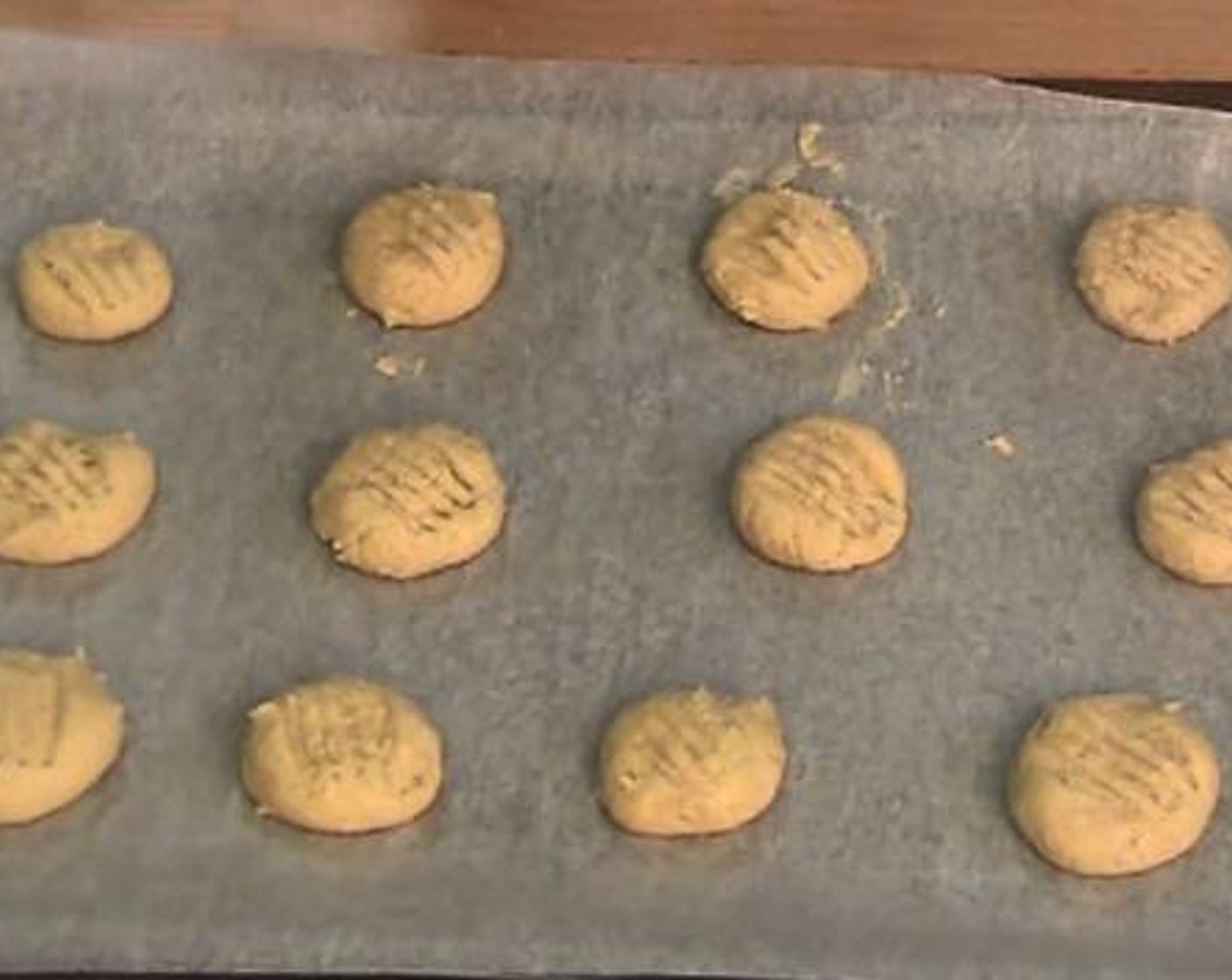 step 3 Using your hands, make the dough into cookies. Place each cookie dough on a baking tray lined with baking paper, and bake under 160 degrees C (320 degrees F) for about 20 minutes.