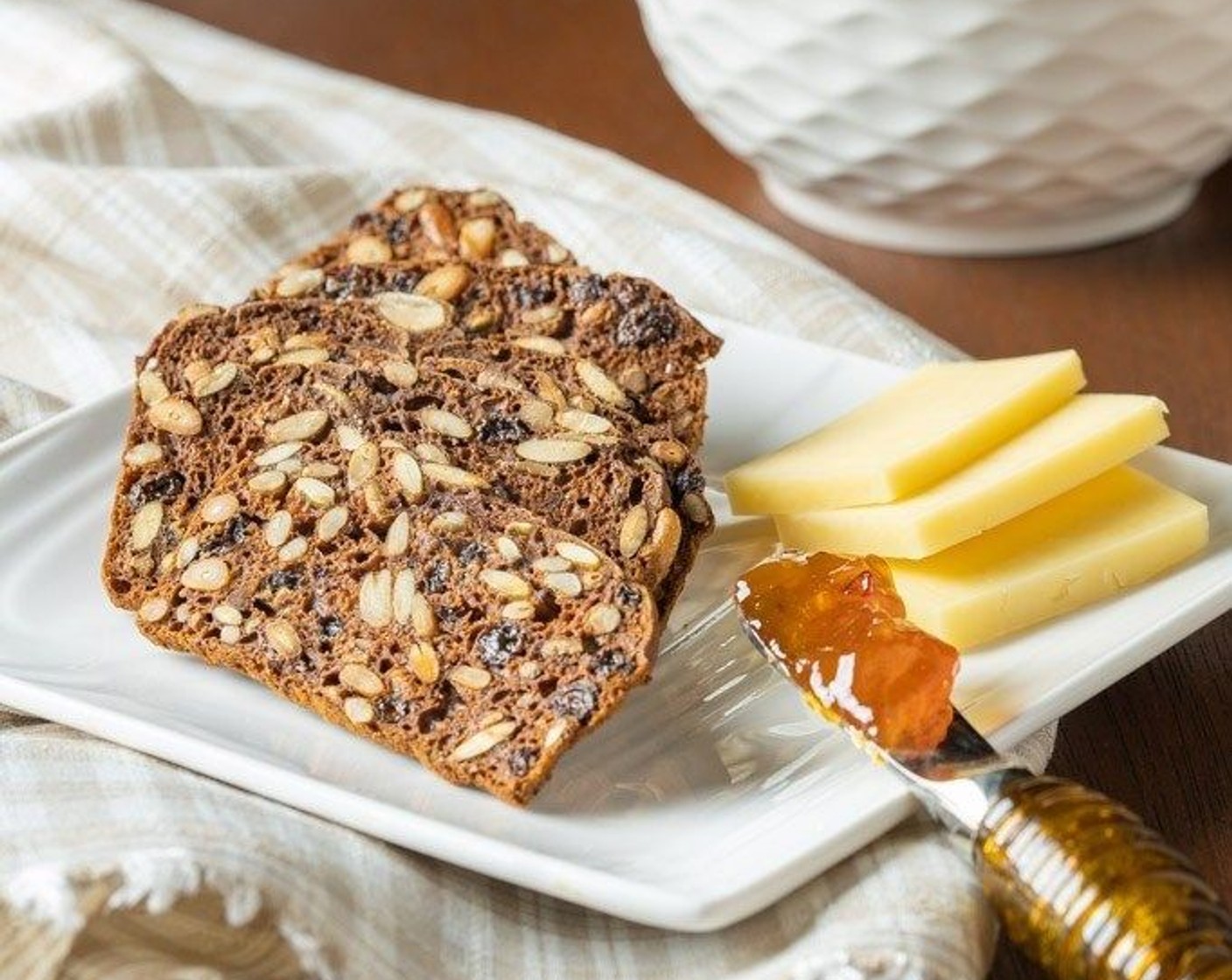 Pumpernickel Seed and Nut Crisps