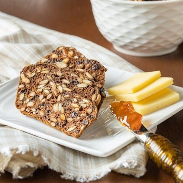 Pumpernickel Seed and Nut Crisps Recipe | SideChef