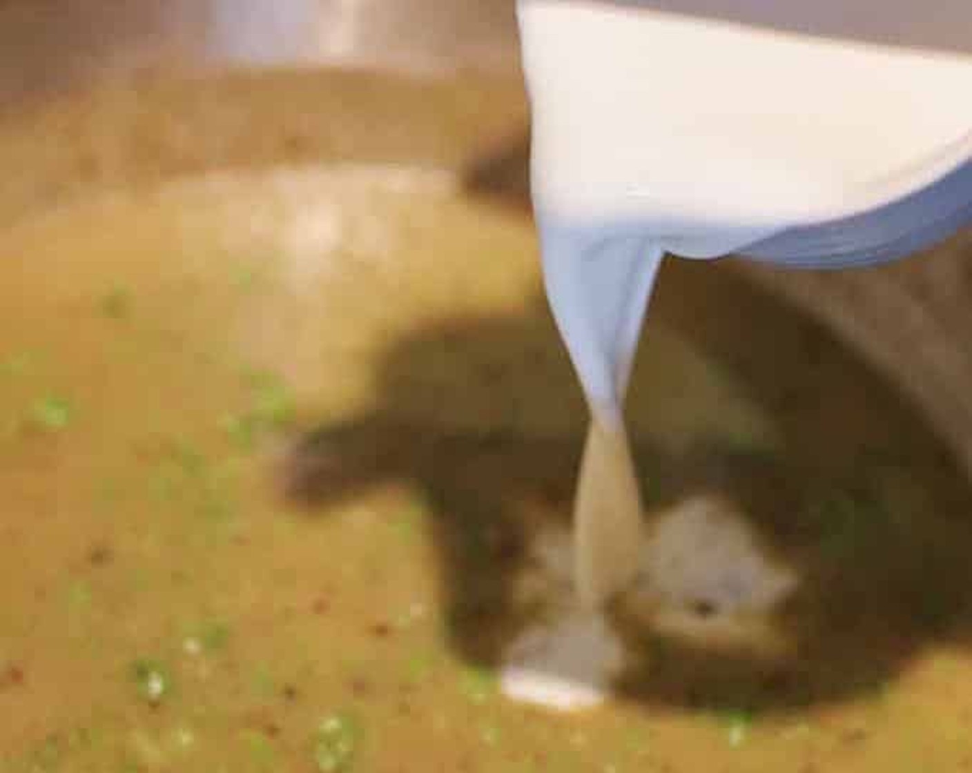 step 8 Slowly and gradually stir in the Chicken Broth (1 1/2 cups), whisking until smooth. Add the Heavy Cream (1/4 cup) and Ground Nutmeg (1/2 tsp). Whisk continuously until the sauce is reduced by 1/3, about 5 minutes.