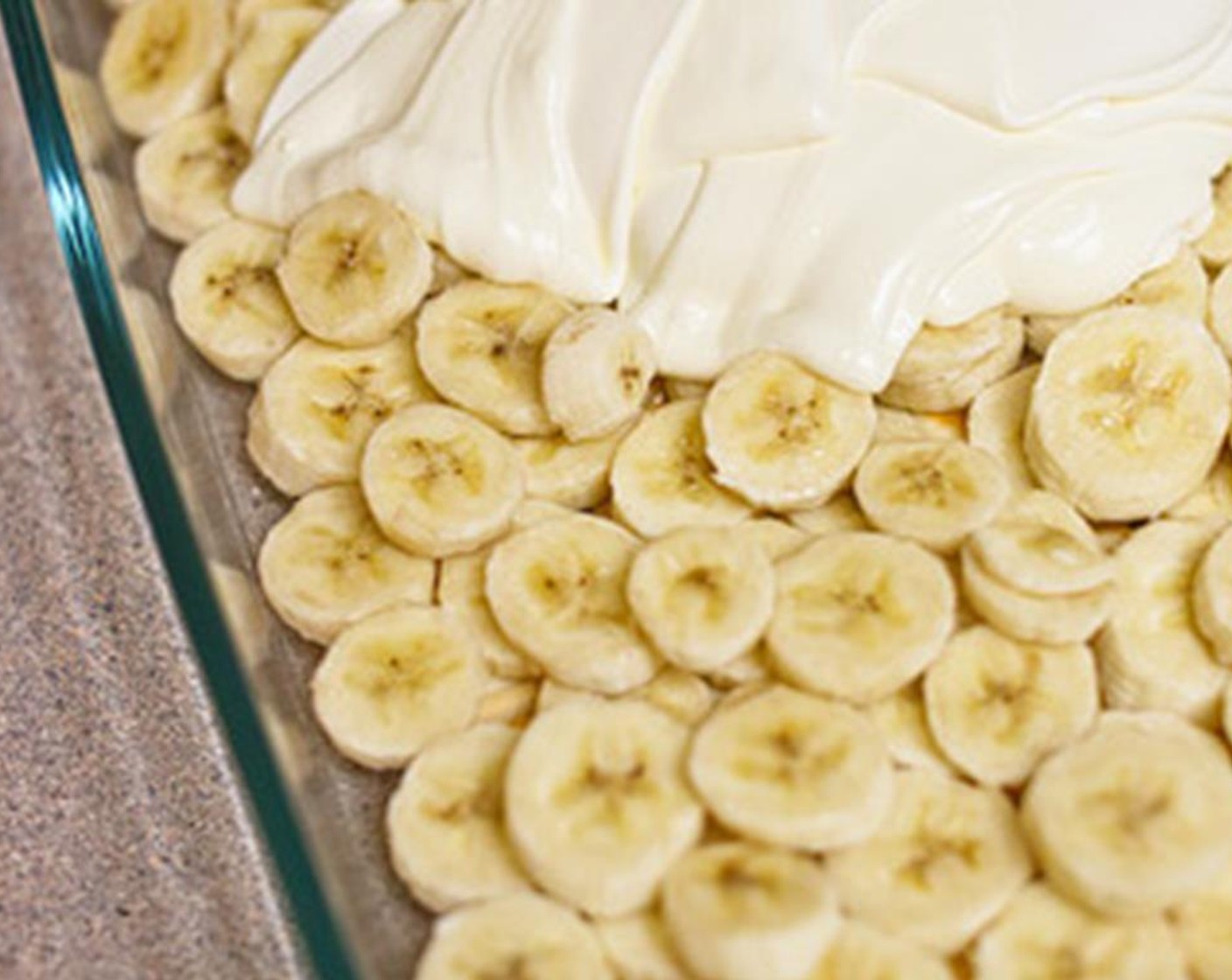 step 4 Pour the mixture over cookies and bananas.