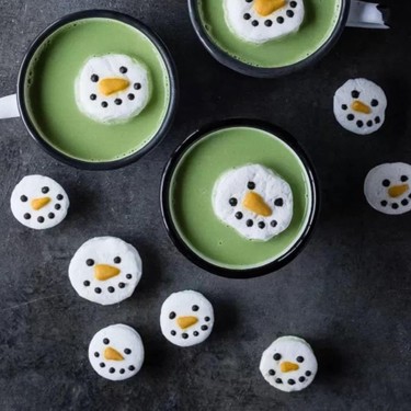 Matcha Hot Chocolate with Snowman Marshmallows Recipe | SideChef