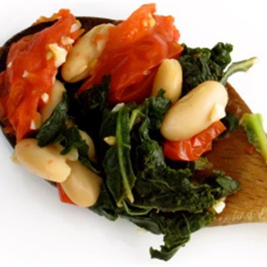 Braised Kale with White Beans and Tomato Recipe | SideChef