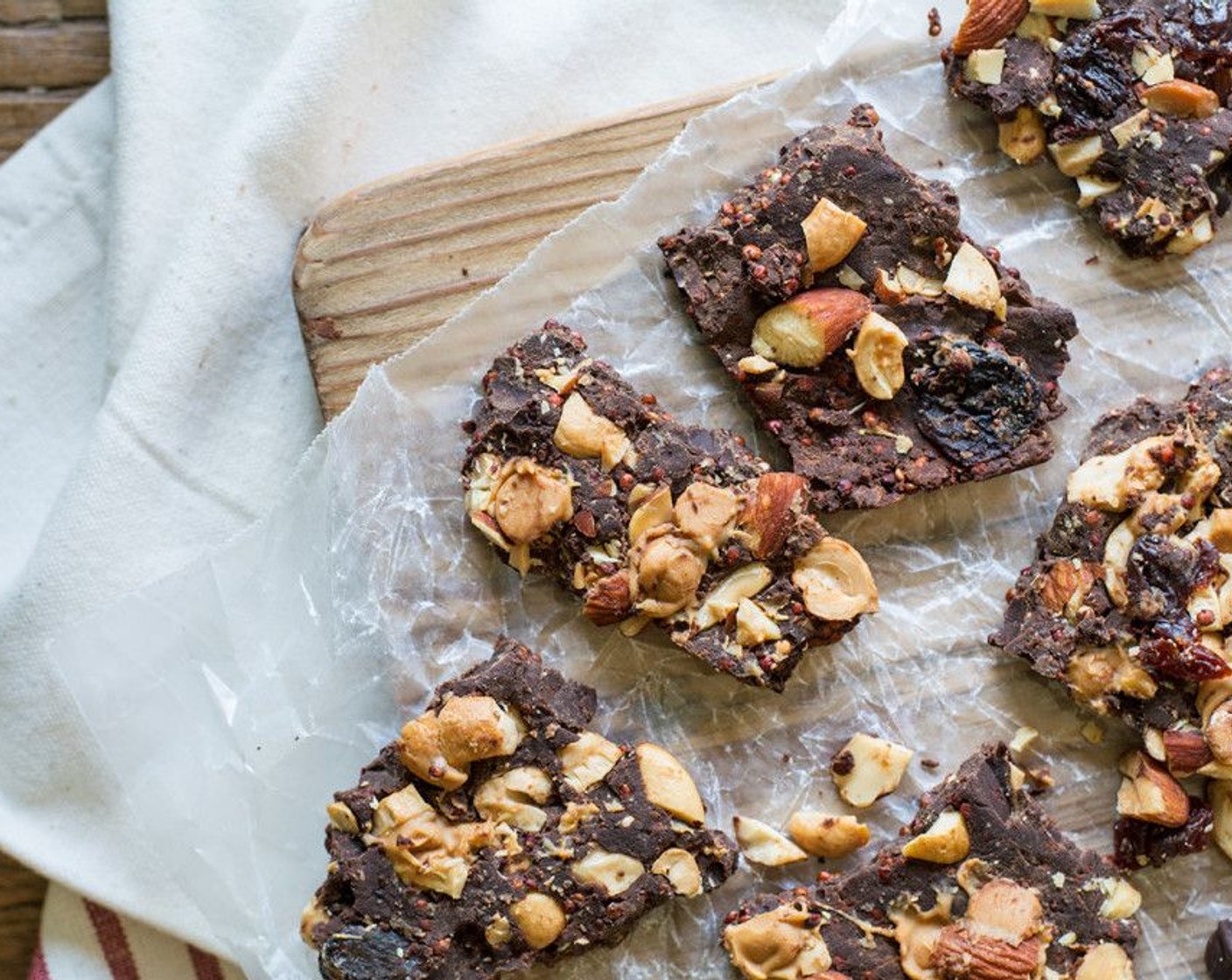 Dark Chocolate Bark with Toasted Quinoa and Nuts