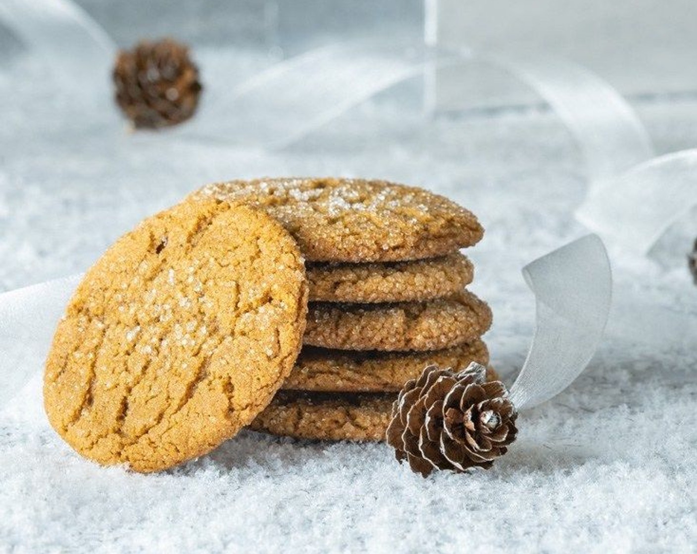 Molasses Crinkle Cookies