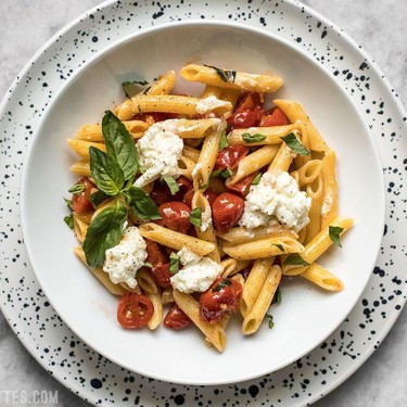 Fresh Tomato Basil Pasta With Ricotta Recipe | SideChef