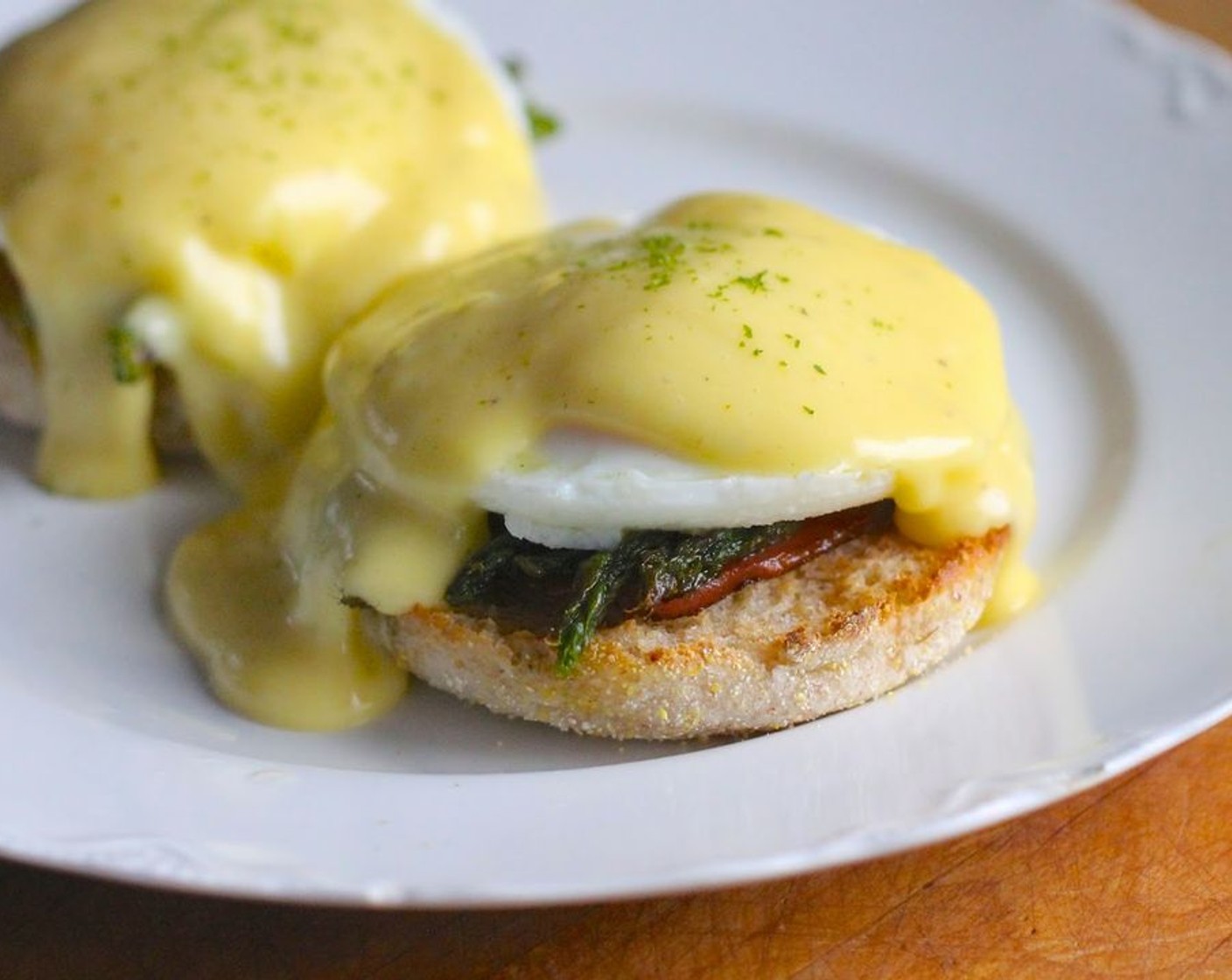 Eggs Benedict with Grilled Asparagus