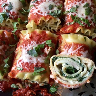 Lasagna Rolls with Roasted Red Pepper Sauce Recipe | SideChef