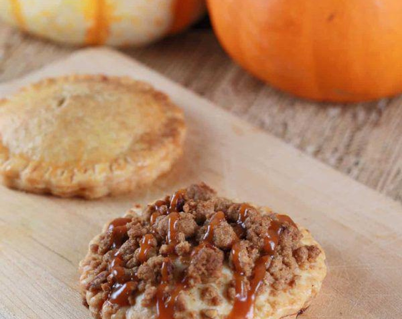 Pumpkin Hand Pies with Pecan Streusel