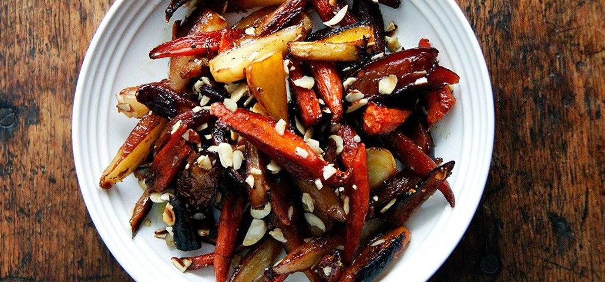 Twice-Roasted Carrots with Honey and Almonds Recipe | SideChef