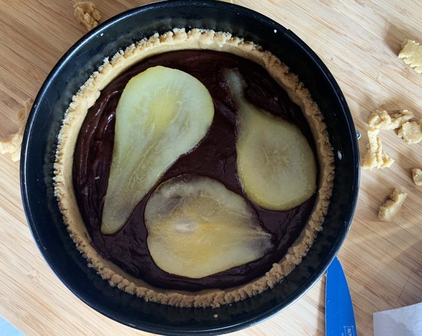 step 9 Lay the pears on top and bake in the preheated oven for 45 minutes.