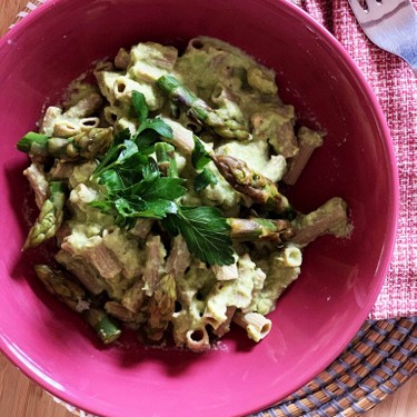 Light Pasta with Asparagus and Pistachio Pesto Recipe | SideChef